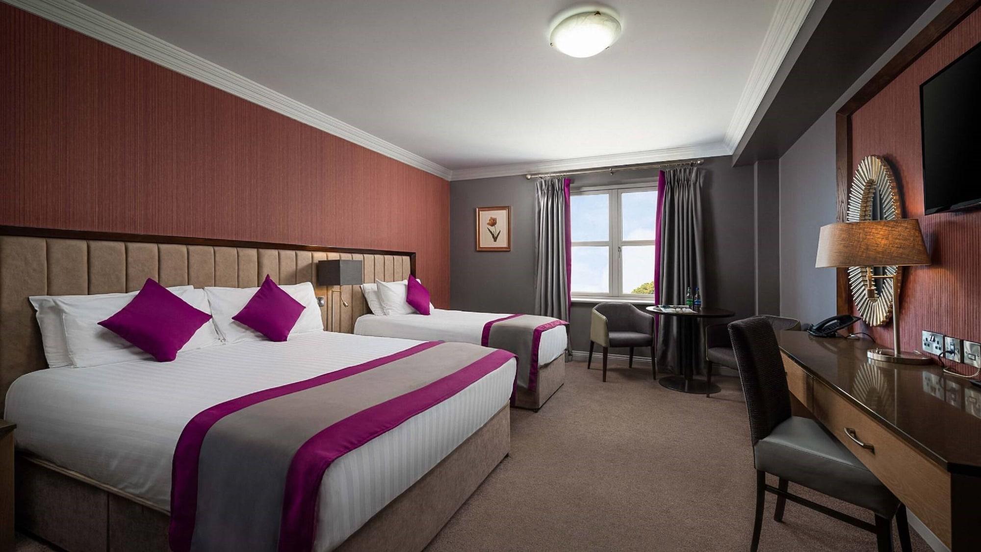Prince Of Wales Hotel Athlone Exterior foto